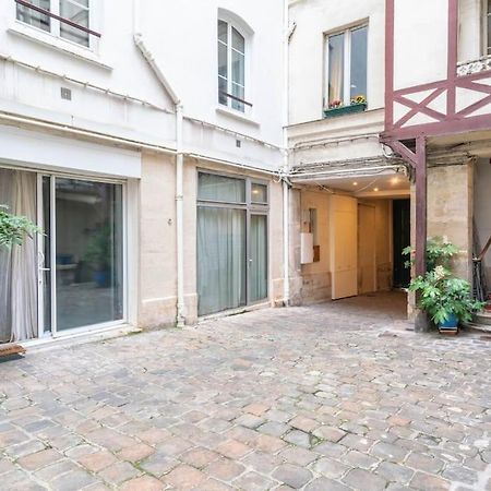 Grand Duplex Montmartre Apartment Paris Bagian luar foto