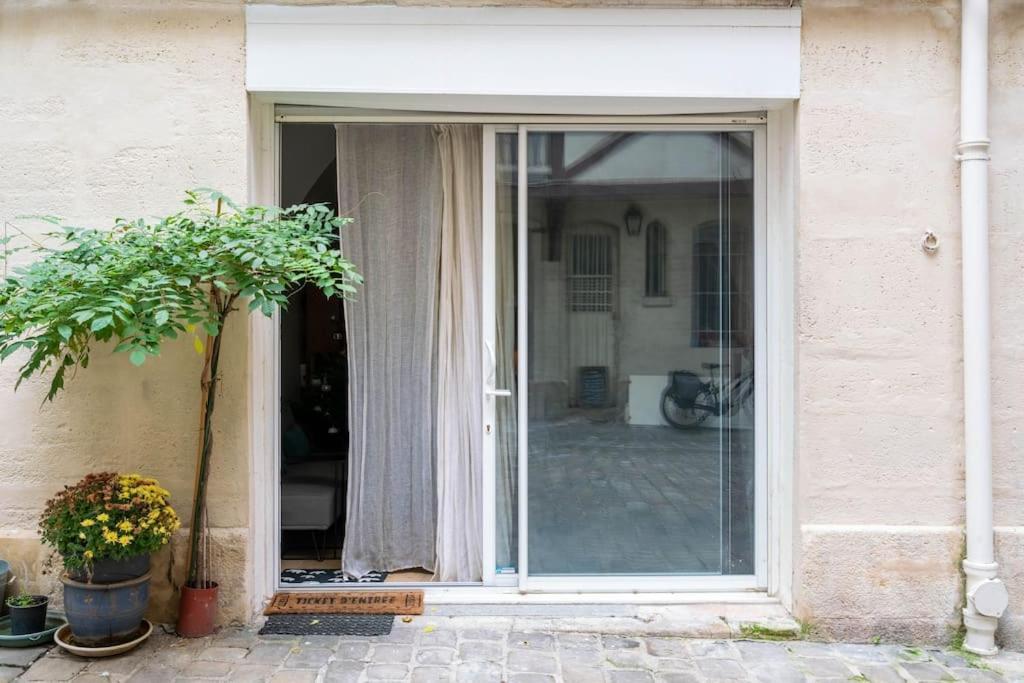 Grand Duplex Montmartre Apartment Paris Bagian luar foto